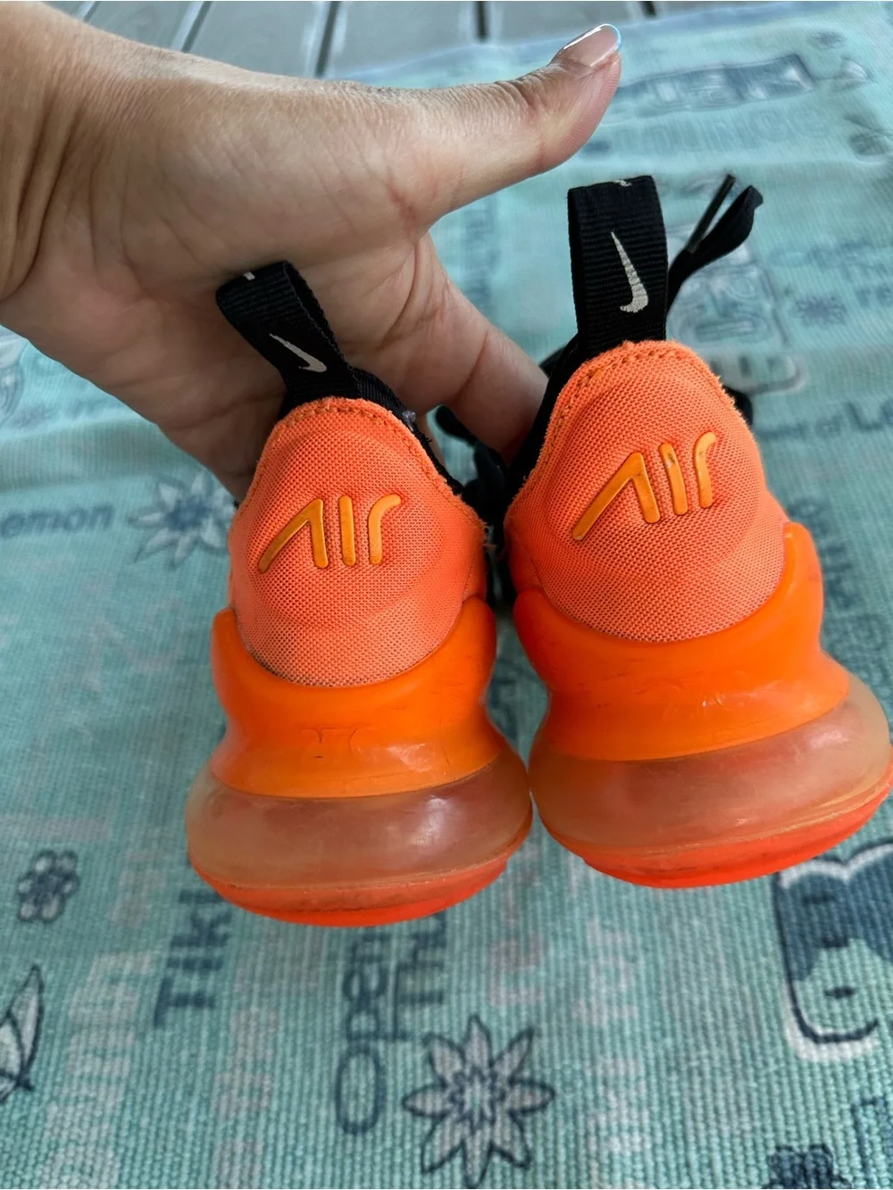 Nike Air Max 270 Kids Black and Orange Running Sneakers 👟 Size 4.5